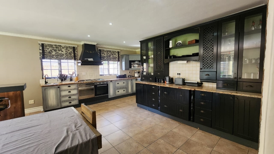 4 Bedroom Property for Sale in Heatherlands Western Cape